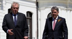 Zeman si zve Rusy na kobereček, ocenění okupantů odmítli poslanci