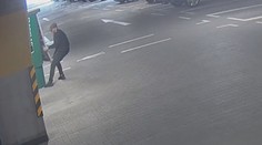 Muž vykrádal parkovací automaty. Policie žádá o pomoc při pátrání