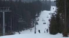 Sucho si vybírá krutou daň. V Beskydech se lyžovat nebude!