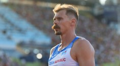 Helcelet o Bolívii: Koupal se s delfíny, plazil v bahně. Extrémní, přiznal desetibojař