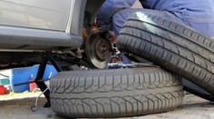 Letní pneumatiky zdražily o 13 procent. Za sadu tak řidiči zaplatí i o tisícovku víc