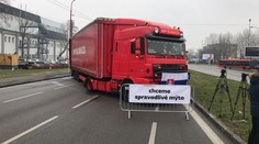 Problémy v dopravě: Slovenští autodopravci blokují města i hranice