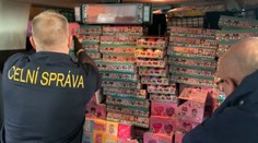Prodejci se zasobí zbožím na Vánoce, celníci se zaměřili na padělky hraček