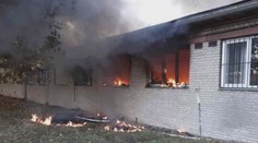 Požáry na Moravě: Hořela autodílna i bytový dům, lidé museli opustit byty