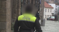 Exstrážník měl mít v počítači stovky fotek nahých dětí i video! Obvinili ho
