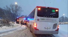 ON-LINE: Sněhová kalamita v Česku! Tvoří se dlouhé kolony