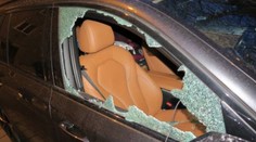 Zloděj útočil hlavně na luxusní vozy. Policie radí, co rozhodně nesmí v autě zůstávat