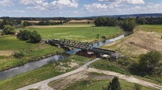 Oprava tratě mezi Opavou a Kravařemi pokračuje. Začne demolice tří mostů