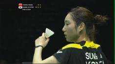 VIDEO: Když badmintonistky hrají na plný plyn