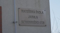 Děti ze školky na Třebíčsku každý den pláčou. Ředitelka je bije, tvrdí rodiče