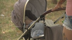 Na maminky s kočárkem útočí muž s nožem! Zabiju vám děti, hrozí