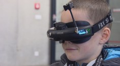 VÍKEND: Takhle vypadá závod dronů