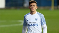 Další hráč opouští Slavii. Míří do Řecka, kde se potká s Tomášem Vaclíkem