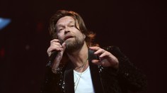 Richard Krajčo kvůli zdravotním potížím ruší koncerty. Nemůže hýbat rukou