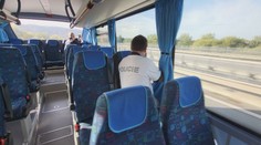 Policisté si došlápli na telefonující řidiče kamionů, odhalil je speciální autobus