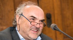 Ředitel galerie žene Zemana k soudu! Chce se stát profesorem