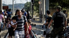 "Svobodu!" křičeli uprchlíci. Podle Sobotky je migrace pod kontrolou