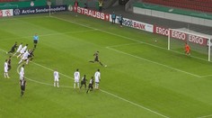 Divoký zápas Leverkusenu v poháru. Pět gólů i červená karta