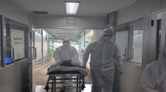 Smrtící virus se z Číny dostal do USA! Počet mrtvých stoupl na devět