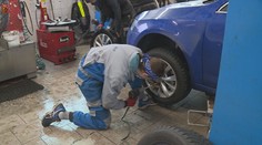 Zimní sezóna je tu. Řidiči ale přezouvání nechávají na poslední chvíli