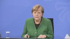 Merkelová dostala od UNESCO cenu za mír. Získala ji za přijímání uprchlíků