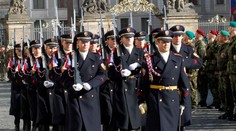 Chcete chránit prezidenta? Hradní stráž láká zájemce! Berou i ženy