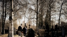 Oplakával zesnulou manželku. Ta se mu devět dnů po pohřbu vrátila živá