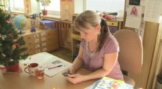 Nic nedluží, přitom dostává výhružné SMS od exekutorů! O co jde? VIDEO