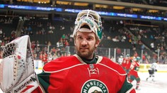 Když neskončíš, zemřeš! Gólman NHL popsal svůj životní příběh
