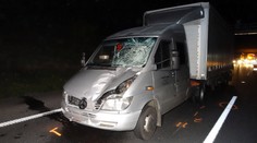 Muž vběhl na dálnici před auto, sebevražda se mu nepovedla