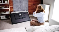 S rozbitou hotelovou televizí a dalšími průšvihy na dovolené vám pomůže pojištění odpovědnosti