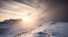 V Alpách našli opuštěné dítě. Rodiče byli překvapení, když se vrátili z lyžování