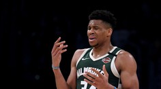 Nejlepší tým NBA potřetí v řadě prohrál. Největší hvězda znovu nehrála