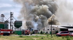 U Prahy hořely sklady s bateriemi! Škoda se vyšplhala na miliony