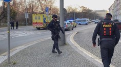 Policejní manévry v Praze! U hlavního nádraží běhal muž s pistolí v ruce