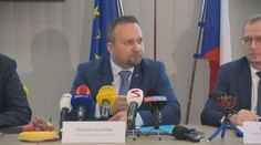 Stát lidem zaplatí výměnu oken nebo zateplení. Jurečka řekl, koho se to týká