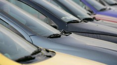 Dutzende Autohäuser gingen pleite.  Wer sich nicht ändere, werde auch am Ende enden, warnte der Verbandsvorsitzende