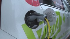 Stát chce zvýhodnit elektromobily. Po dálnicích by měly jezdit zadarmo