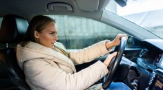 Ministerstvo dopravy chystá změny: Za volant už od 17 let a tvrdé tresty za mobily