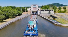 Sucho komplikuje dopravu na Labi. Některé úseky z Česka do Německa jsou nesplavné