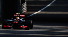 McLaren ovládl druhý trénink v Monze, vyhrál Hamilton