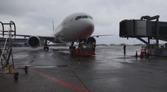 Pětice Čechů po příletu z Číny skončí v karanténě. Tohle s nimi bude dál!