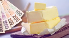 Máslo je levnější než v 90. letech! Zdražilo až letos! SROVNÁNÍ