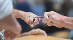 V Bavorsku se uskutečnil nevšední šampionát. Soutěžící se přetahovali prsty