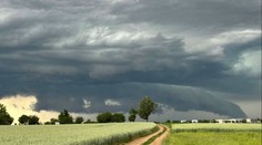 Moravu zasáhly supercely a downbursty. Bouřky budou řádit i v dalších dnech