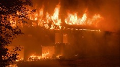 Na Kladensku shořela památkově chráněná budova, škoda jde do milionů
