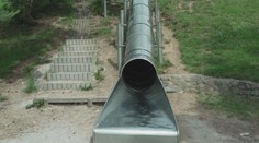 Štáb pořadu Na vaší straně zkontroloval dětská hřiště. Někde hrozí nebezpečí