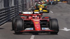 Leclerc prolomil kletbu. Vyhrál poprvé doma v Monaku. Triumf odmával Mbappé