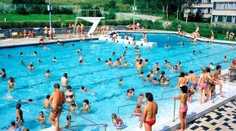Hygiena na koupalištích: Kontroly objevily prošlé jídlo a bakterie!