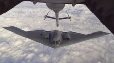 Tábory ISIS pod útokem: Americké bombardéry udeřily u Syrty